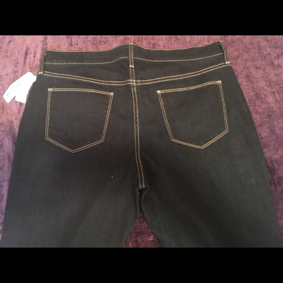 ❤️THE FLIRT - Old Navy jeans - Picture 4 of 7